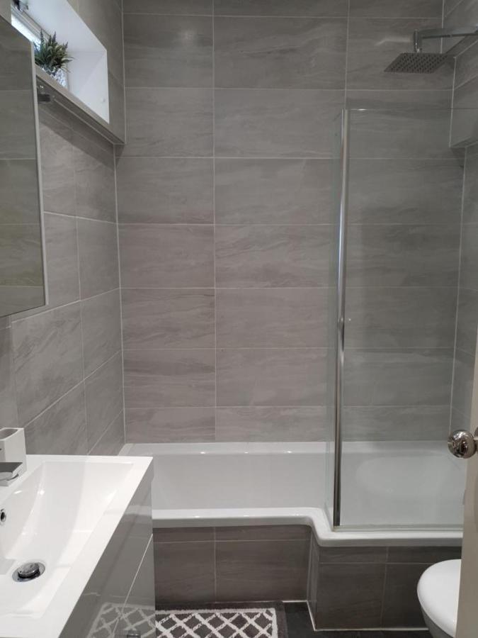 Star London Brent Street Cosy 1-Bed Hideaway Apartment Hendon Exterior photo